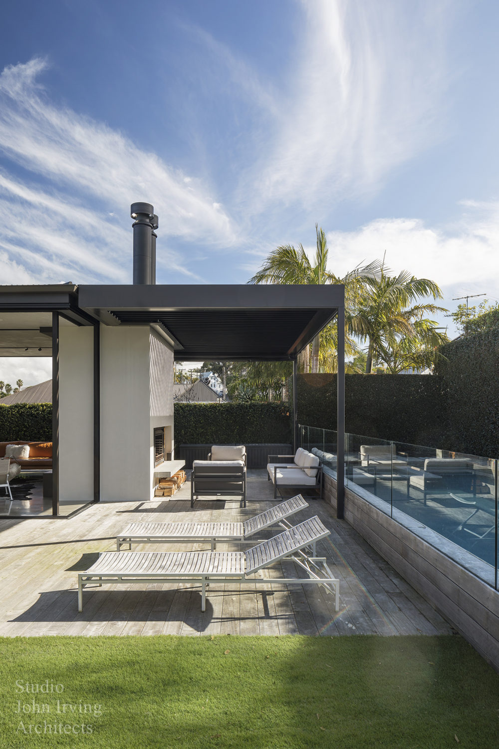 Villa gone rogue ·· studio john irving architects Villa gone rogue ·· studio john irving architects