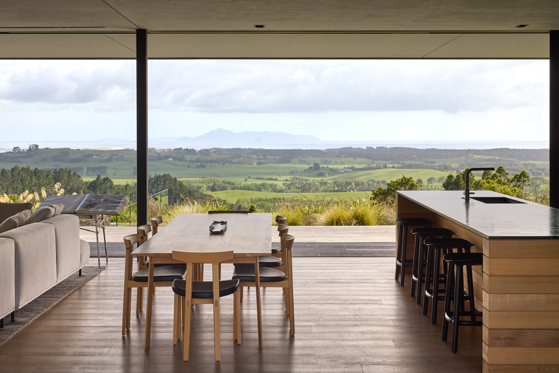 Te Arai Home &middot;&middot; studio john irving architects