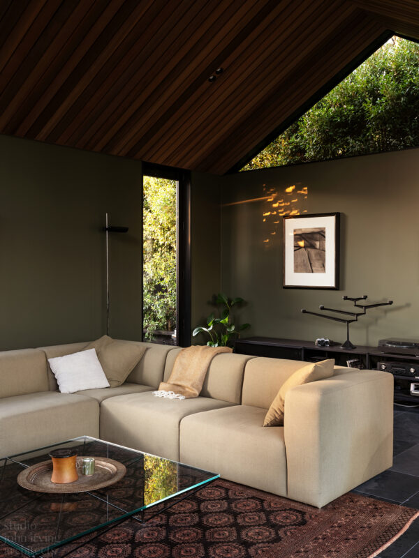Dolly ·· studio john irving architects Dolly ·· studio john irving architects