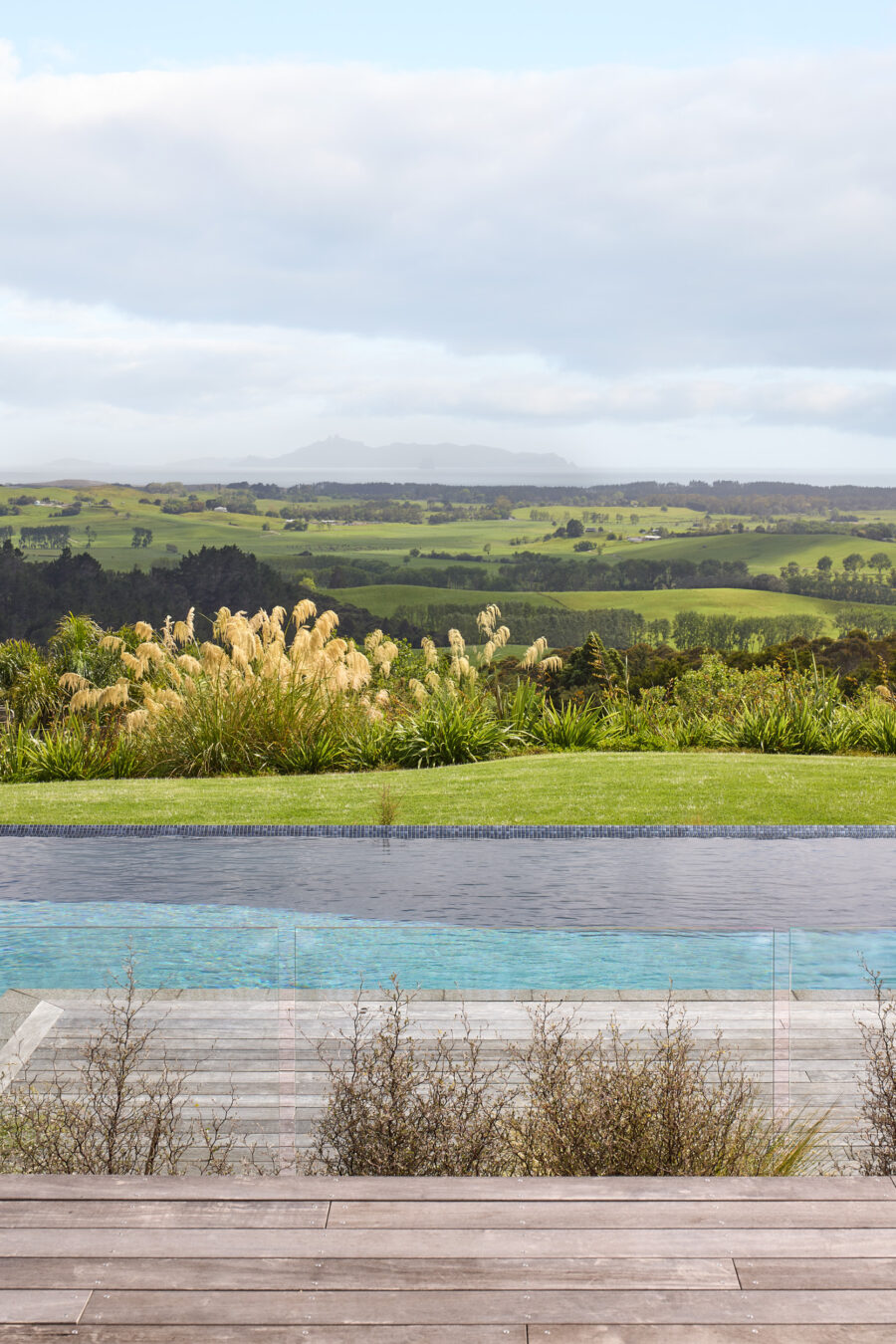 Te Arai Home &middot;&middot; studio john irving architects