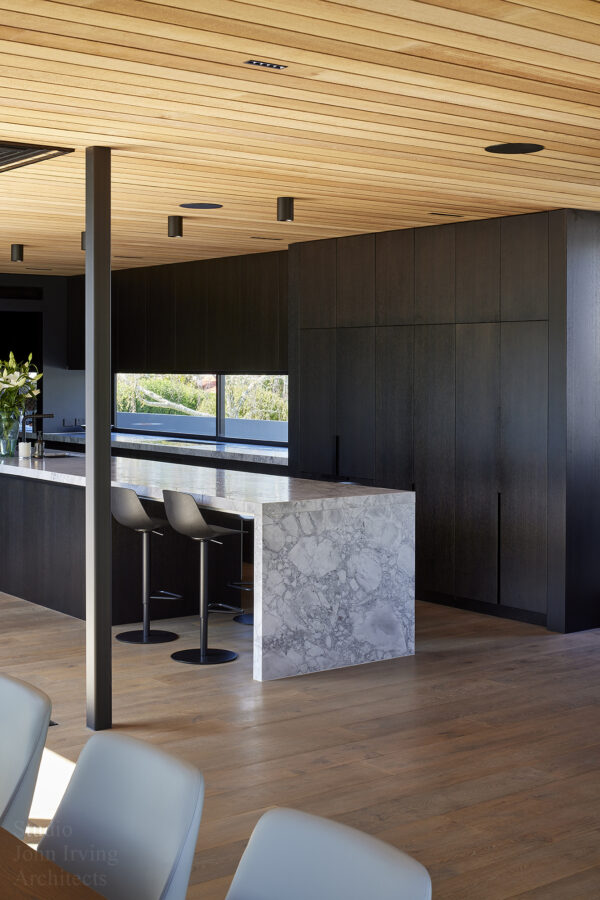 Courtyard House ·· studio john irving architects