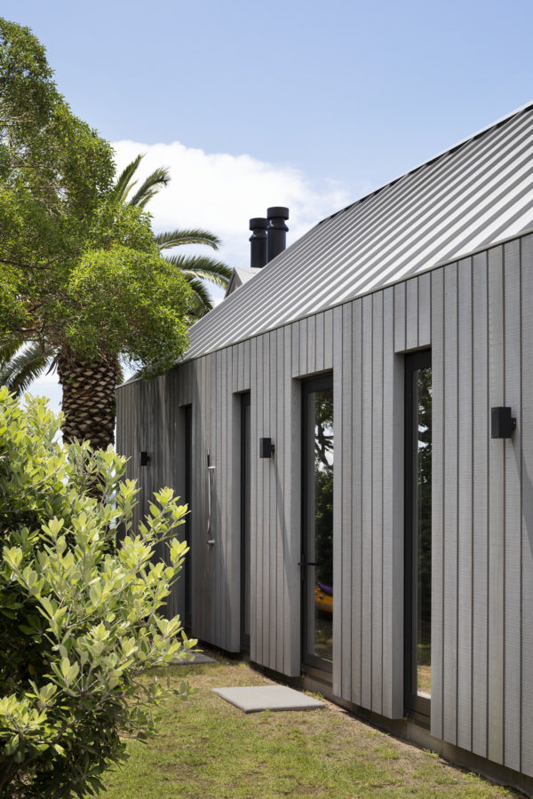 Island Getaway ·· studio john irving architects Island Getaway ·· studio john irving architects