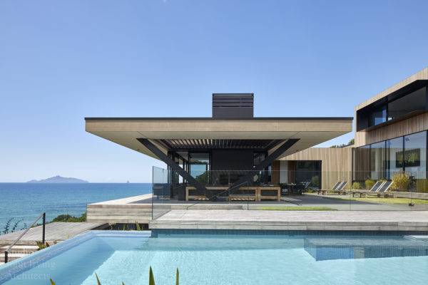 V Beach House ·· studio john irving architects