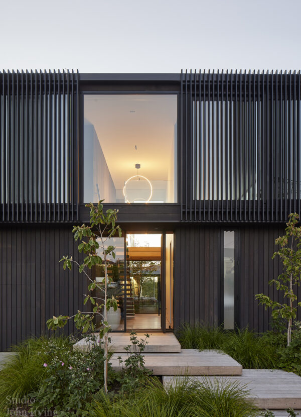 Courtyard House ·· studio john irving architects Courtyard House ·· studio john irving architects